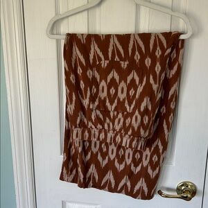 Brown and White Patterned Capris